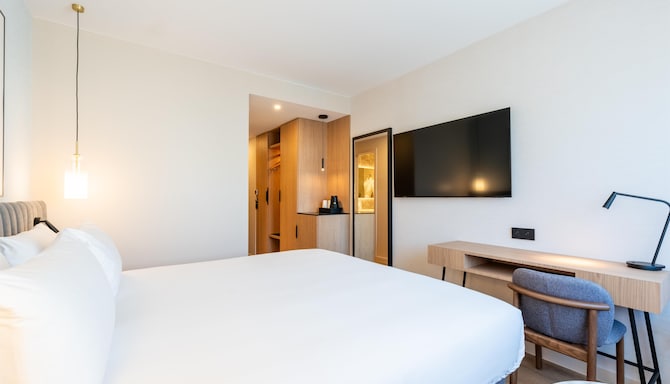 Radisson Hotel Cannes Seaside - Standard Room City View