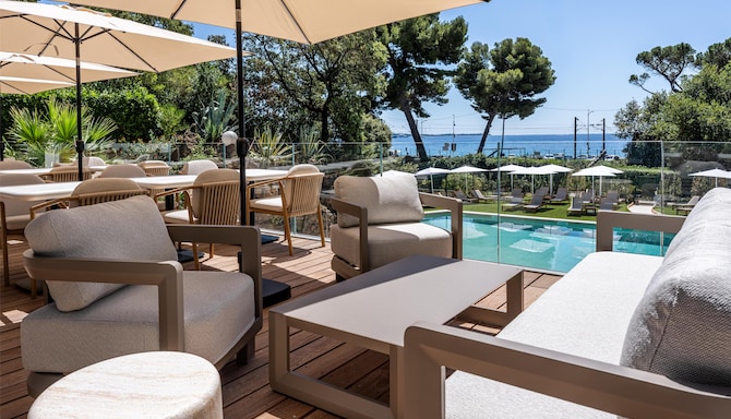 Radisson Hotel Cannes Seaside - Outdoor Terrace