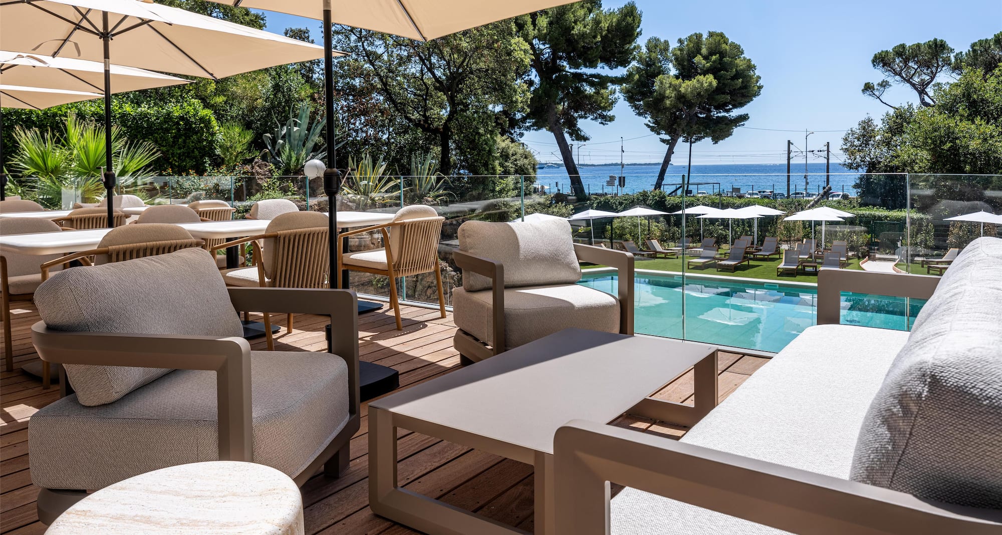 Radisson Hotel Cannes Seaside - Outdoor Terrace