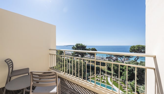 Radisson Hotel Cannes Seaside - Premium Room Sea View & Balcony