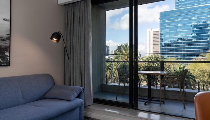 Radisson Hotel Cape Town Foreshore - Junior Suite with Balcony