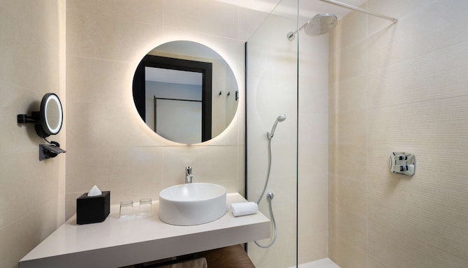 Radisson Hotel Casablanca Gauthier La Citadelle - Bagno in camera degli ospiti