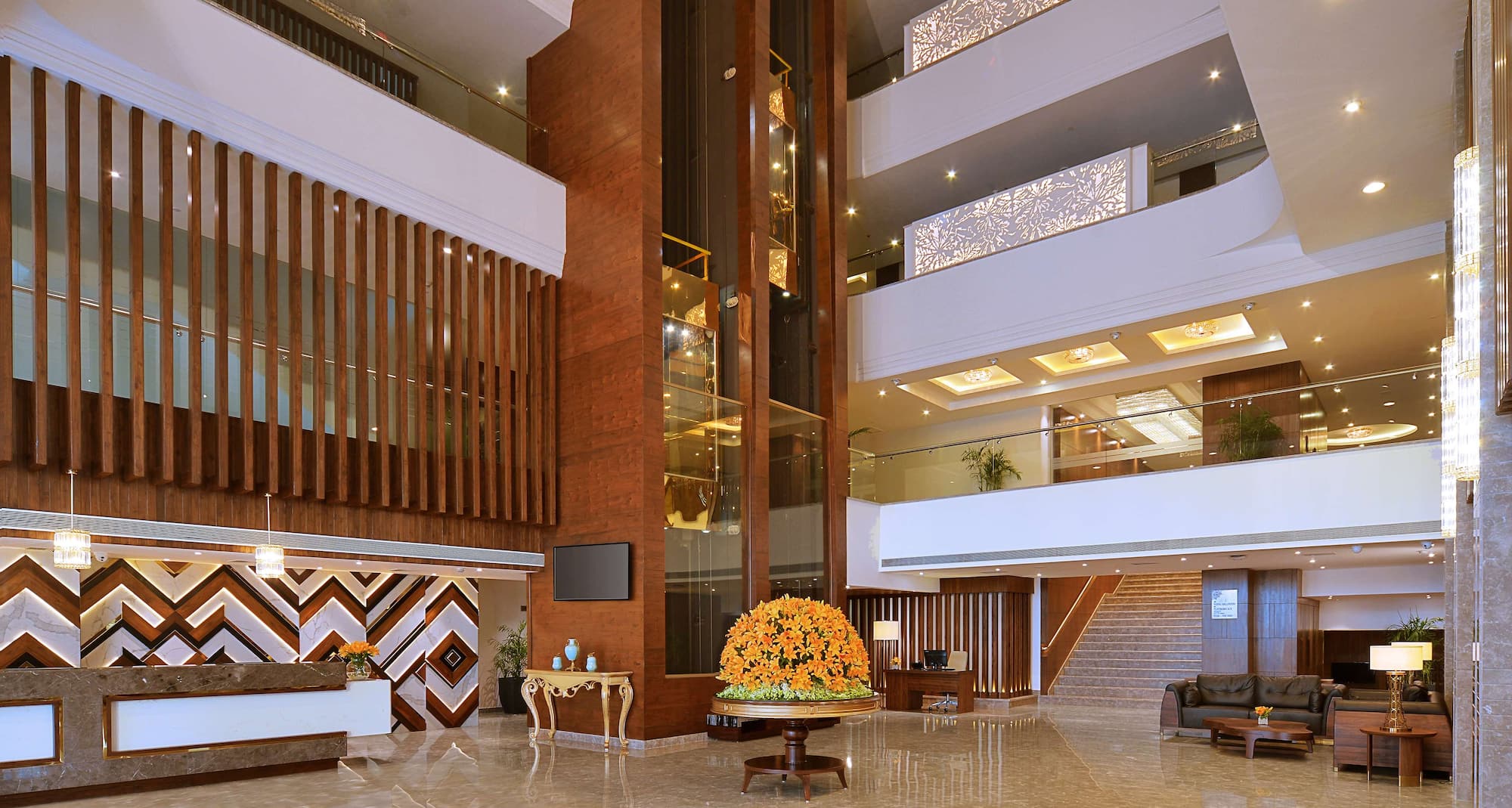 Radisson Chandigarh Zirakpur - Lobby