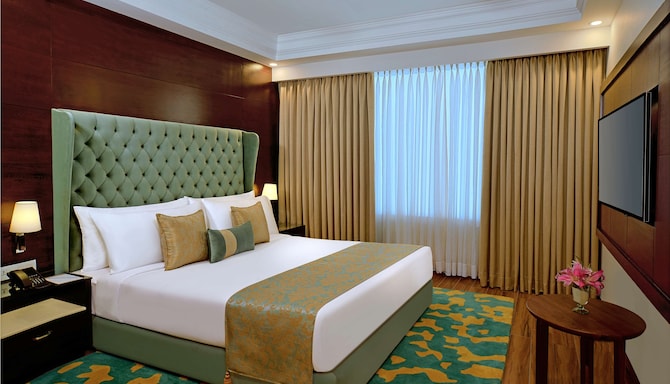 Radisson Chandigarh Zirakpur - Business Class