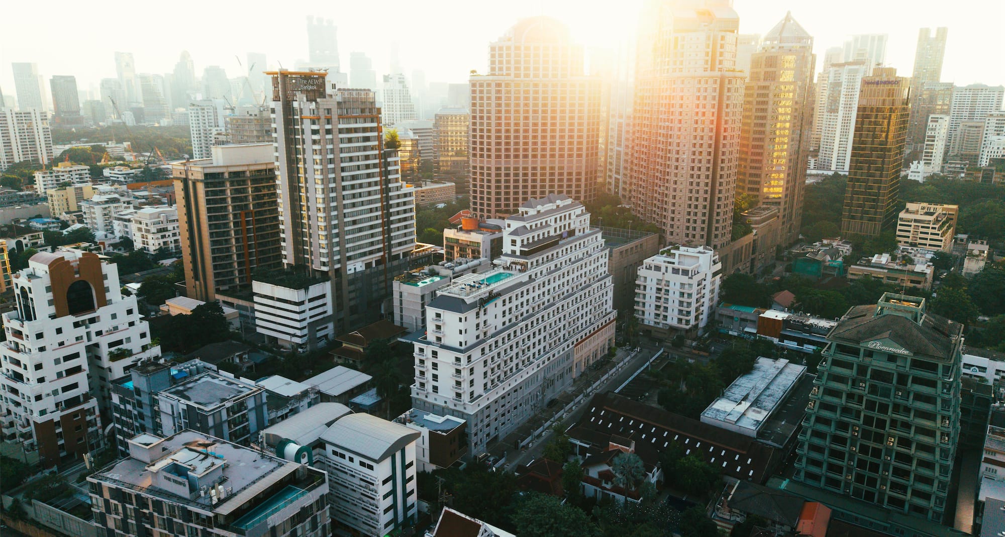 Radisson Hotel Chateau de Bangkok - Вид снаружи