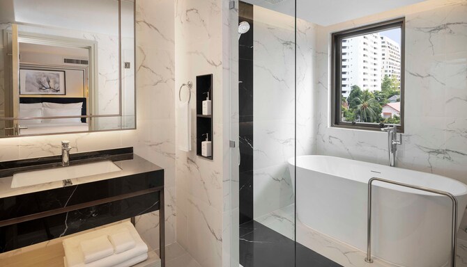 Radisson Hotel Chateau de Bangkok - One Bedroom Suite