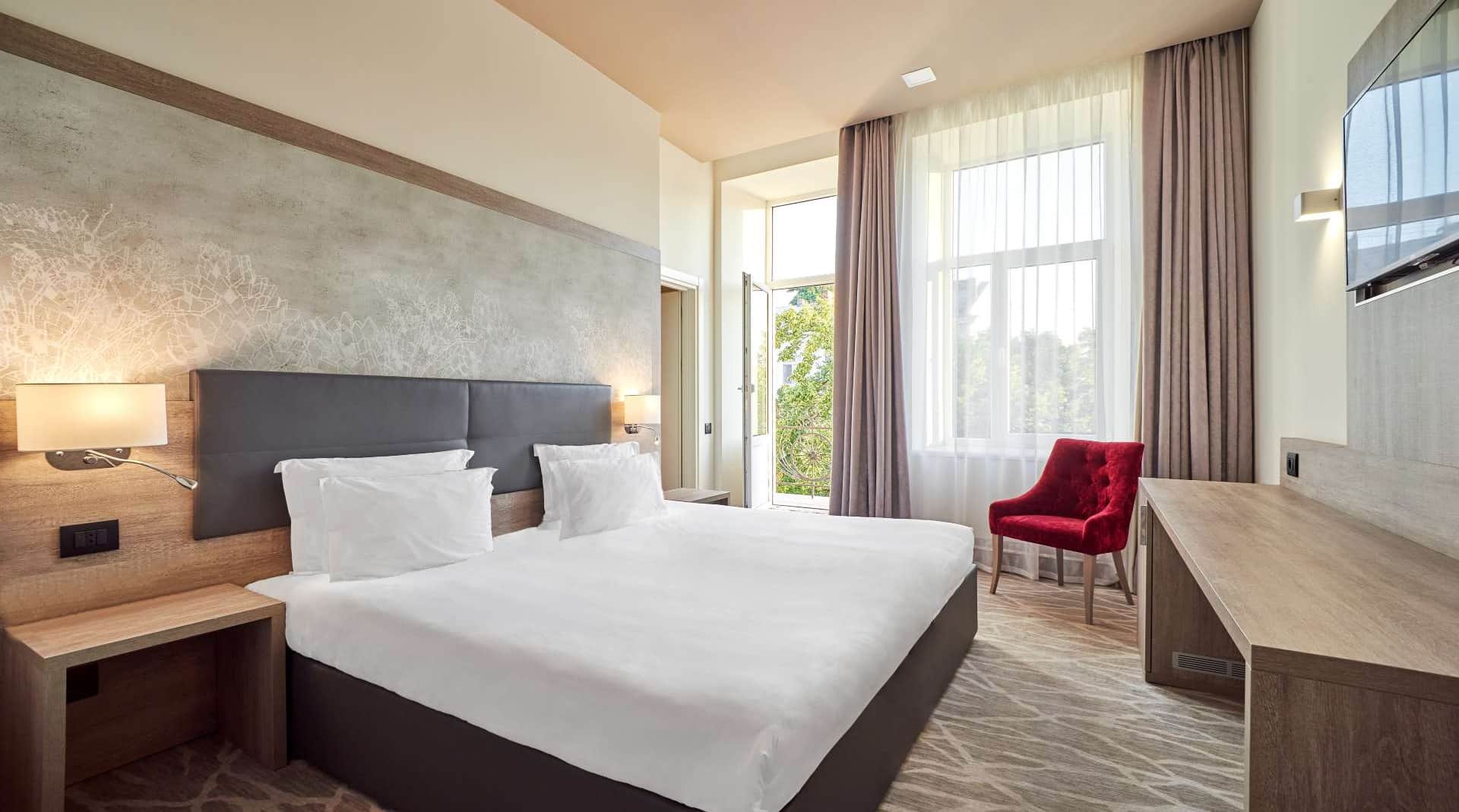 Radisson Hotel City Centre Odesa - Superior room & balcony