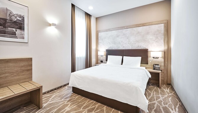 Radisson Hotel City Centre Odessa - Guest room