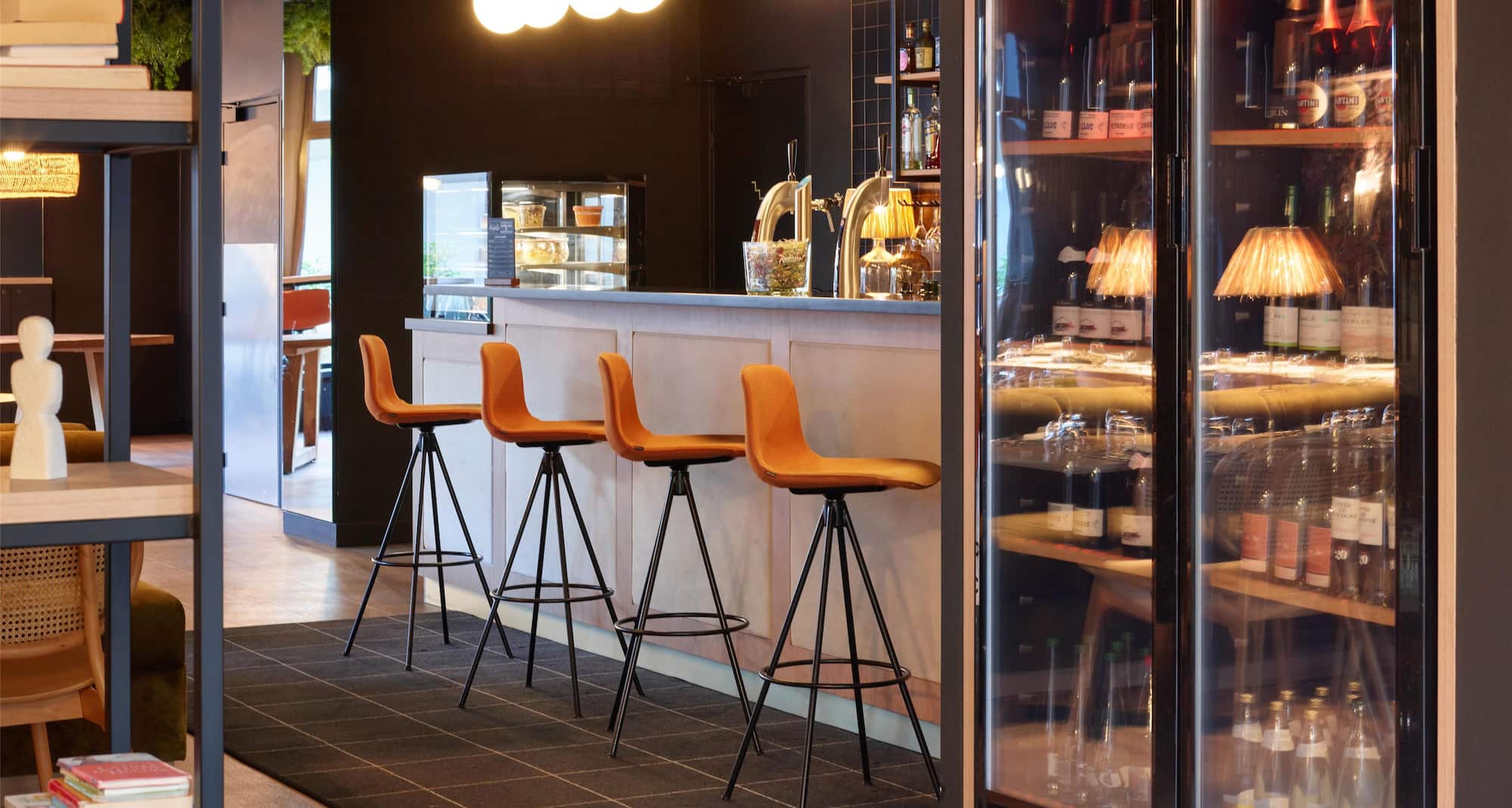 Radisson Hotel Clermont-Ferrand - Bar Lounge