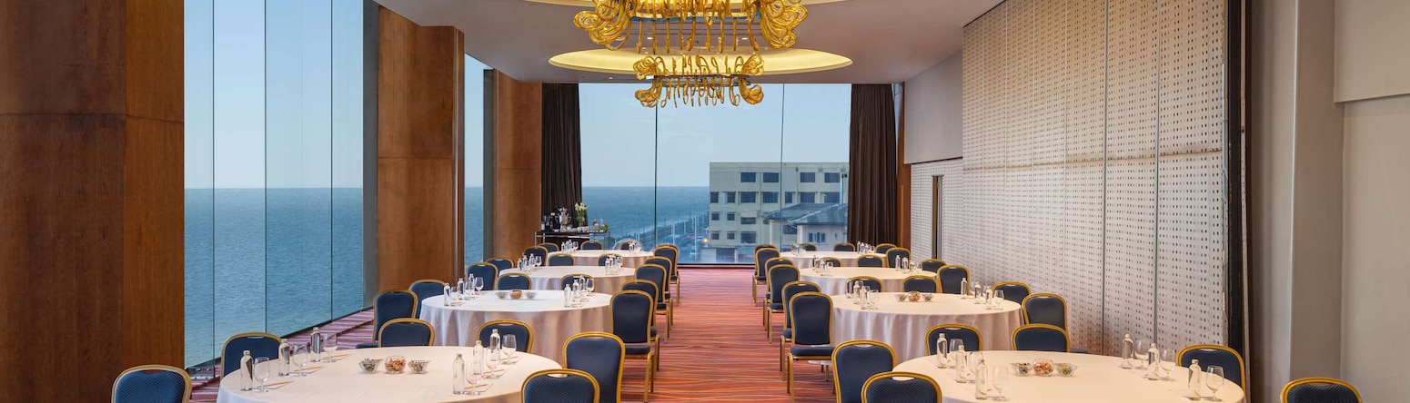 Radisson Hotel Colombo - Horizon banquet hall - cabaret set-up