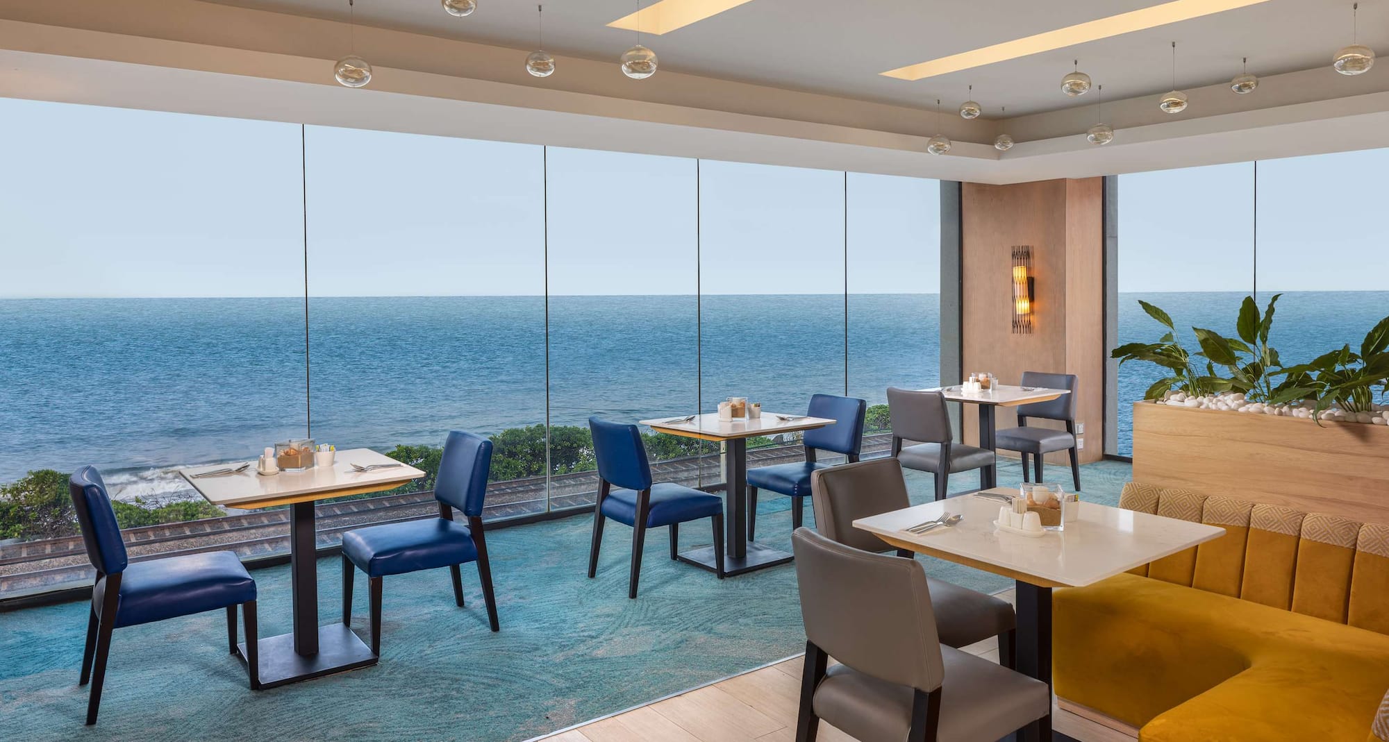 Radisson Hotel Colombo - Dine Restaurant