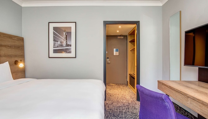 Radisson Hotel & Conference Centre London Heathrow - Cozy Room