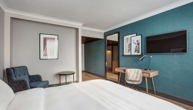 Radisson Hotel & Conference Centre London Heathrow - Superior Room