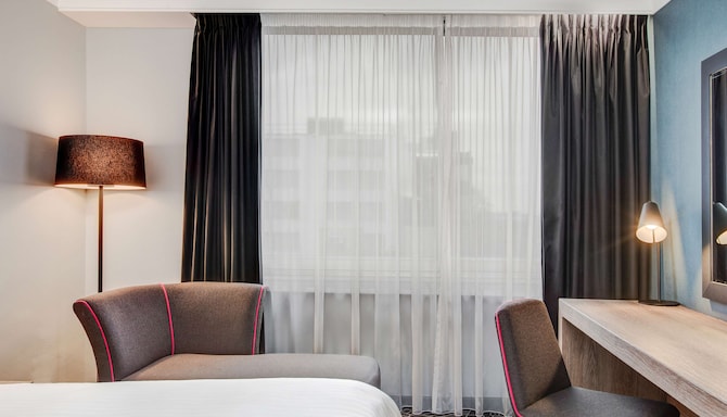 Radisson Hotel & Conference Centre London Heathrow - Desk