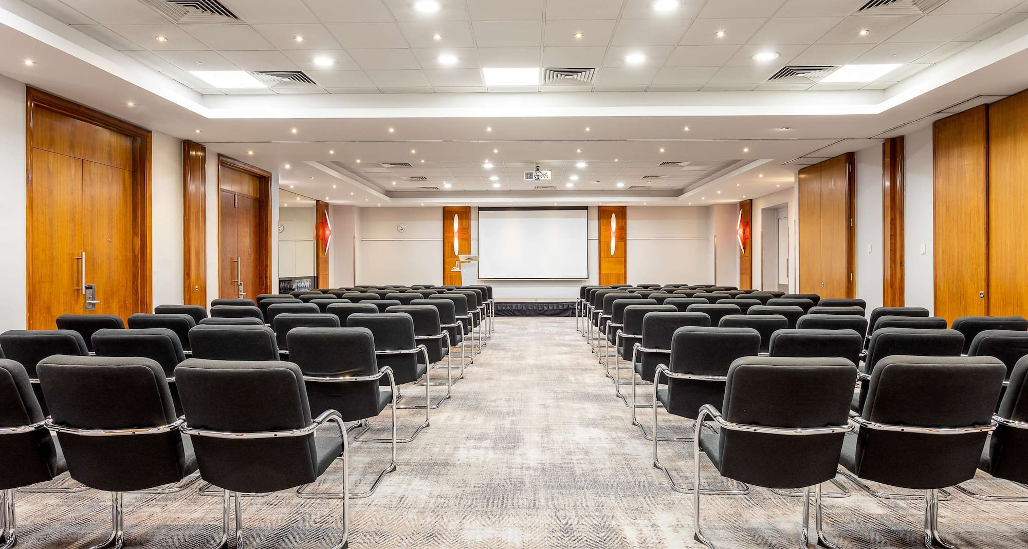 Radisson Hotel and Conference Centre London Heathrow - Meeting and event space