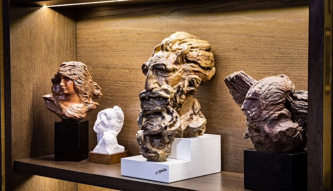 Radisson Hotel & Congress Center Saransk - Presidential Room / Sculptures
