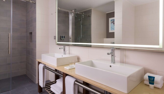 Radisson Hotel & Congress Center Saransk - ванная комната люкса Junior
