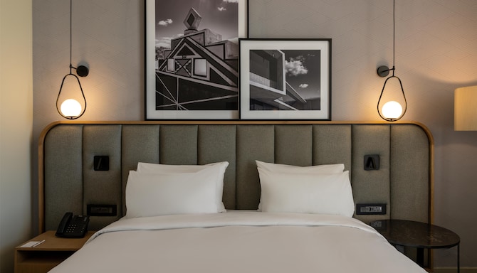 Radisson Hotel & Convention Center Steve Tswete Middelburg - Standard Room King Bed