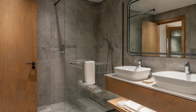 Radisson Hotel & Convention Center Steve Tswete Middelburg - Premium Suite Bath