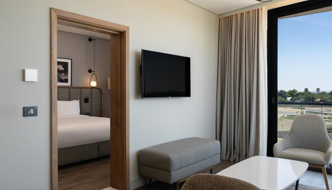 Radisson Hotel & Convention Center Steve Tswete Middelburg - Premium Suite