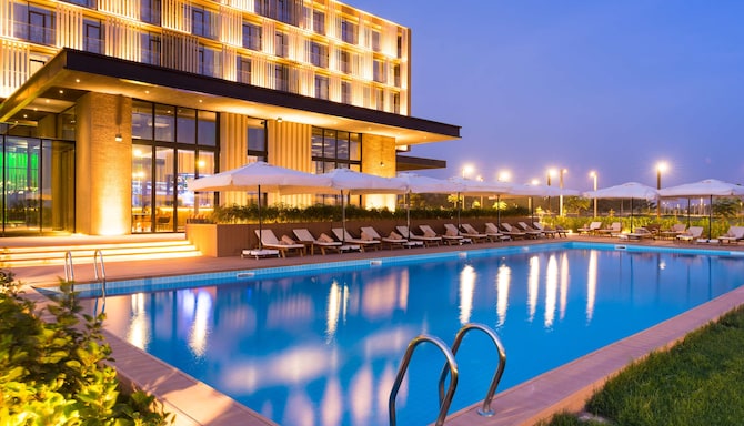 Radisson Hotel Dakar Diamniadio - Outdoor Pool