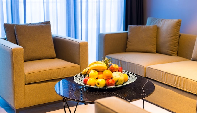 Radisson Hotel Dakar Diamniadio - Suite with Balcony and Whirlpool