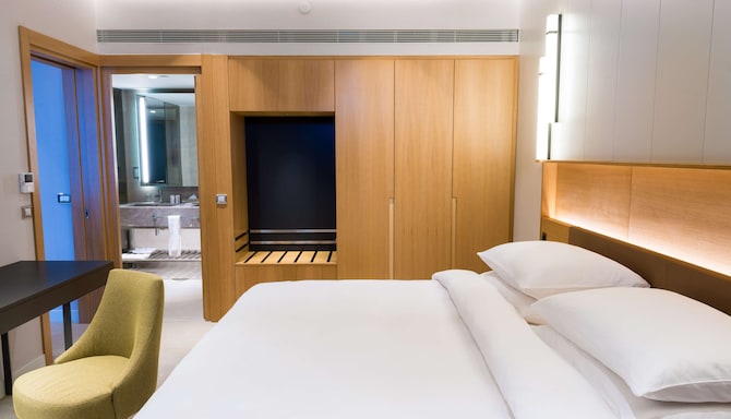 Radisson Hotel Dakar Diamniadio - Suite with Balcony and Whirlpool