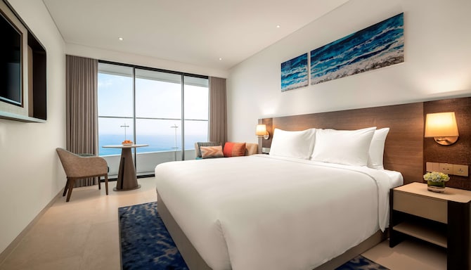 Radisson Hotel Danang - Premium Room ocean view