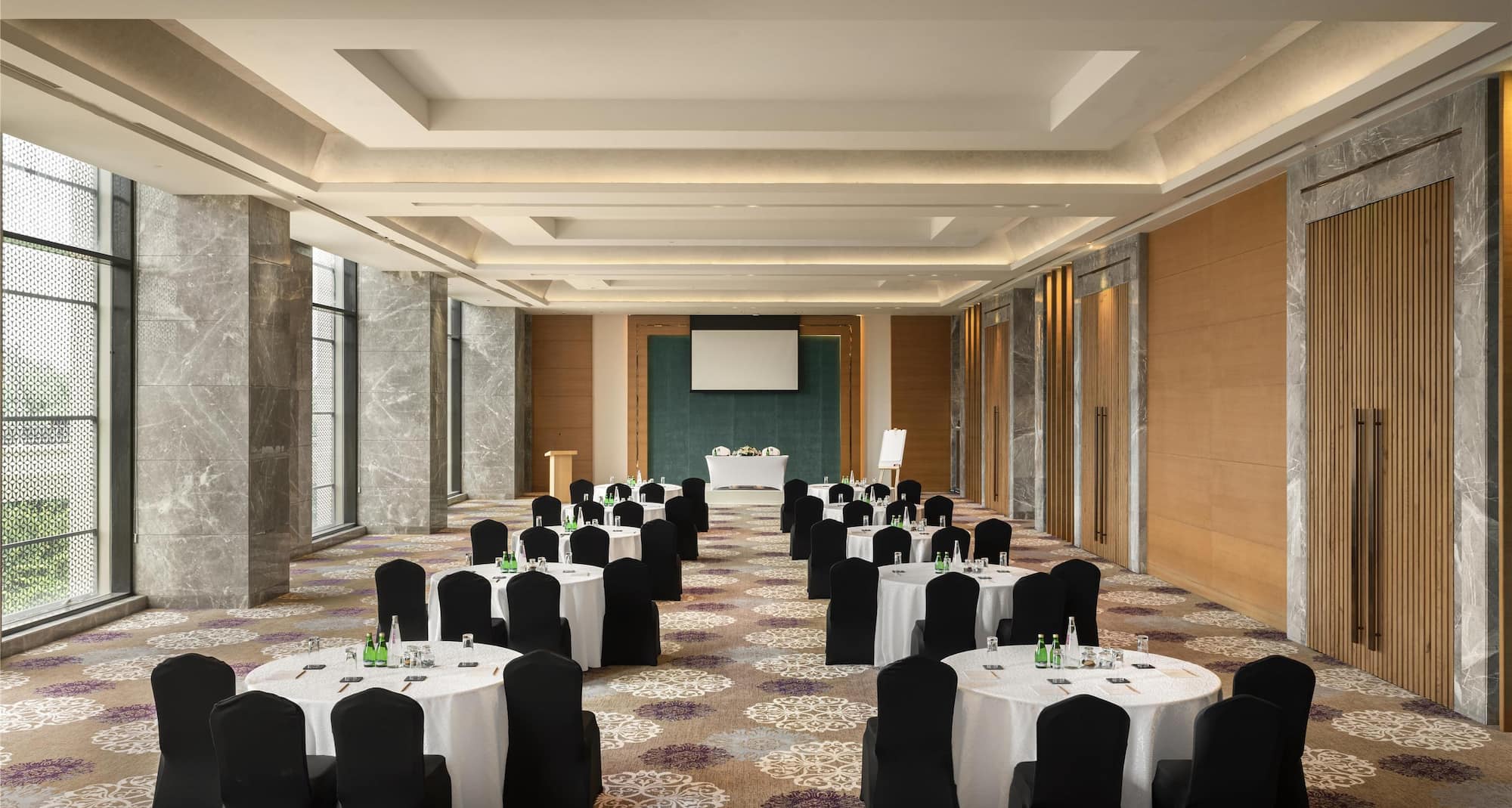 Radisson Hotel Delhi MG Road - Sapphire I Meeting Room