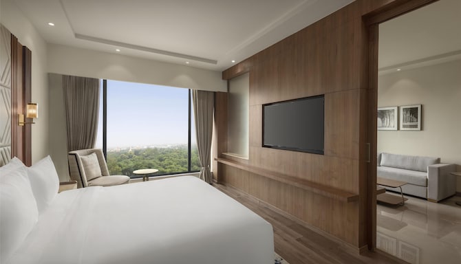 Radisson Hotel Delhi MG Road - Suite View