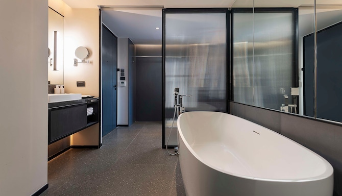 Radisson Hotel Don Mueang Bangkok - Standard Room