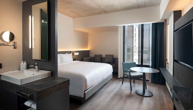 Radisson Hotel Don Mueang Bangkok - Standard Room