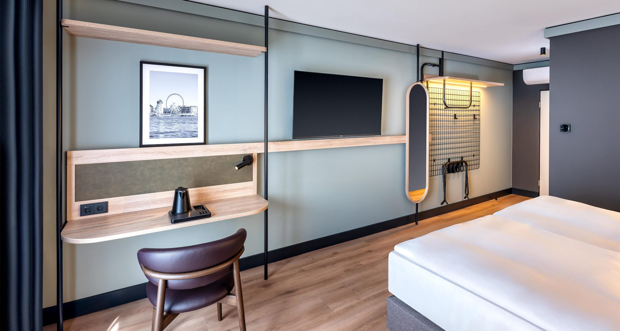 Radisson Hotel Düsseldorf City Center - Standard King Room