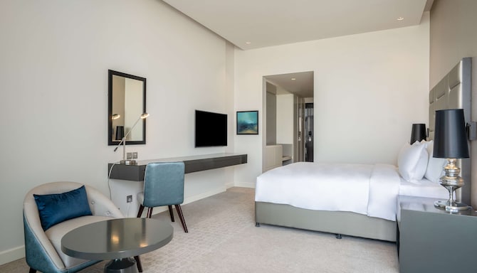 Hotel rooms in Dubai Hills | Radisson Hotel DAMAC Hills