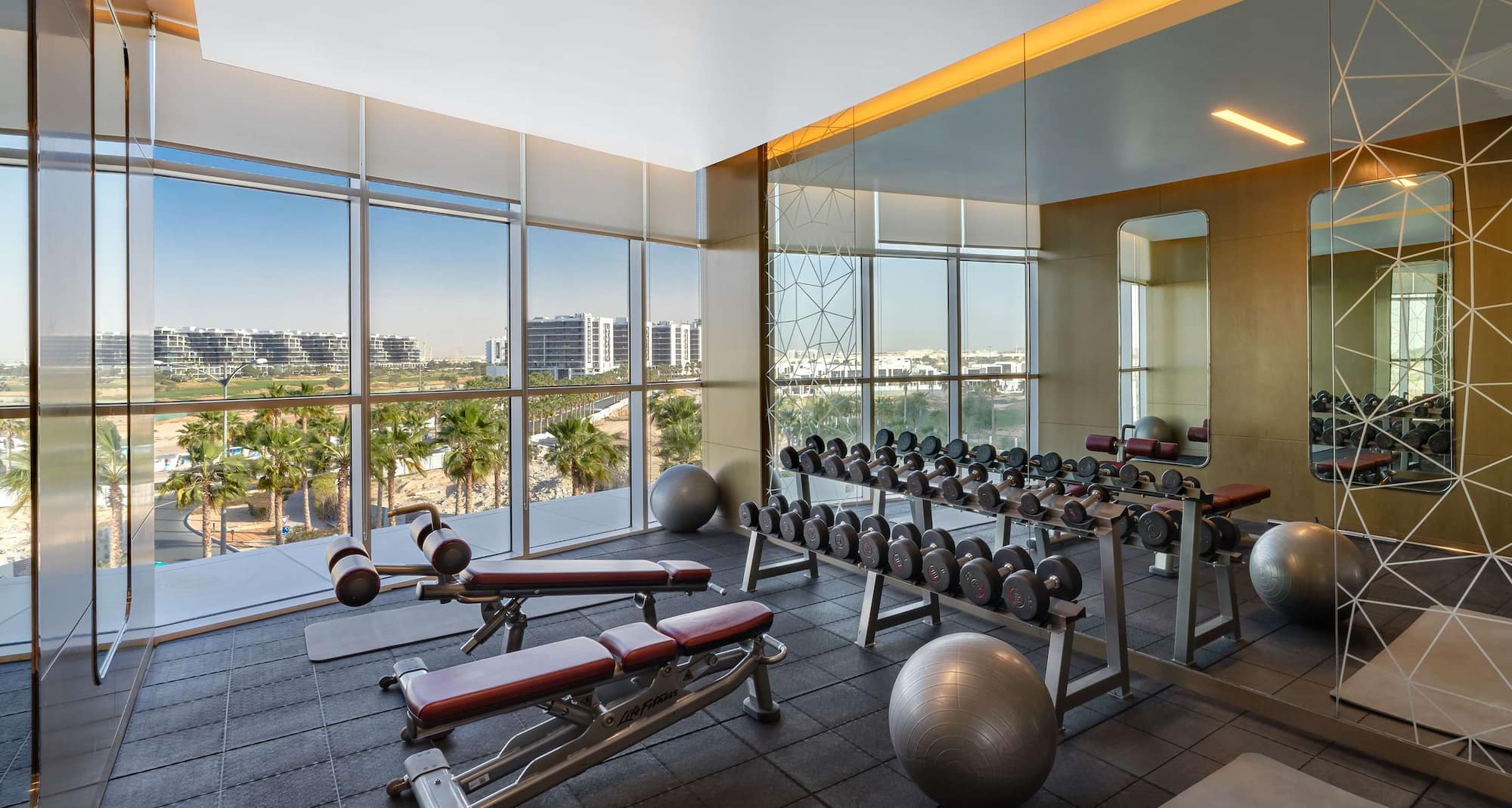 Radisson Hotel Dubai Damac Hills - Gym