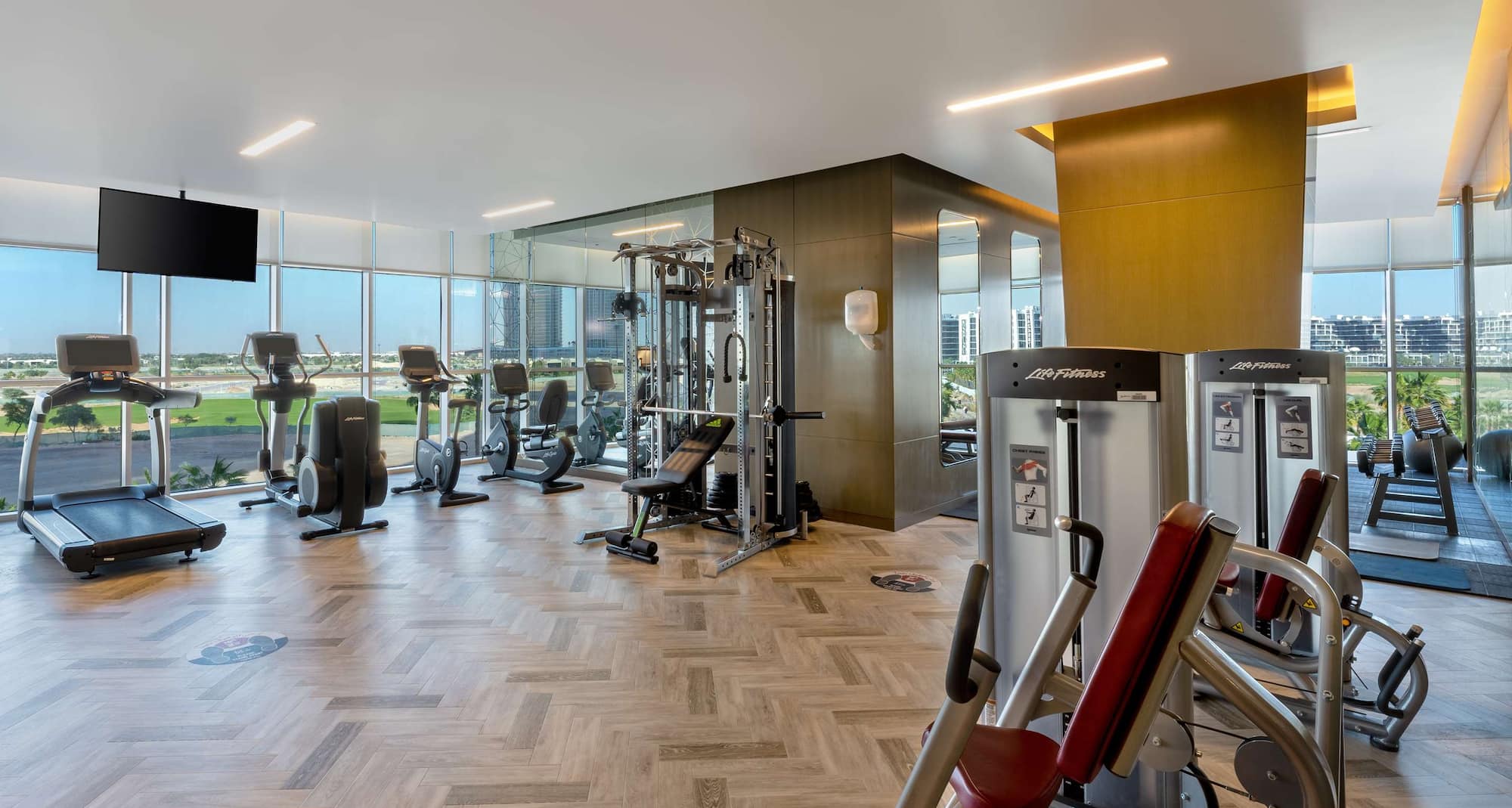 Radisson Hotel Dubai Damac Hills - Gym