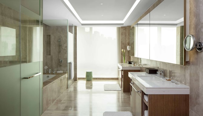 Radisson Hotel Exhibition Center Shanghai - Presidential Suite - Bathroom