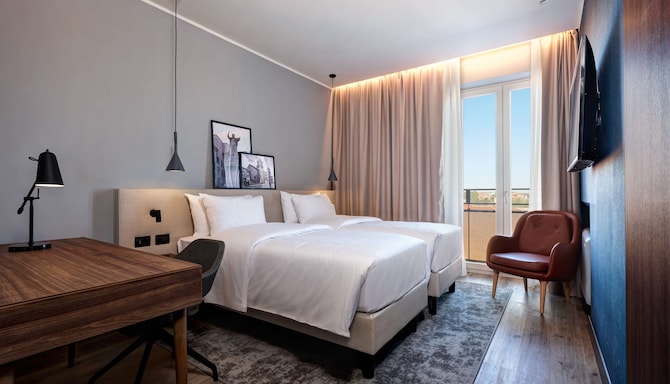 Radisson Hotel Ferrara - Standard Room twin beds