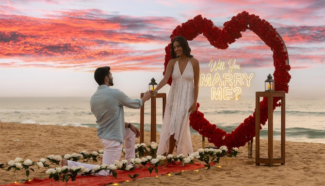 Radisson Hotel Goa Candolim - Beach Proposal Sunset