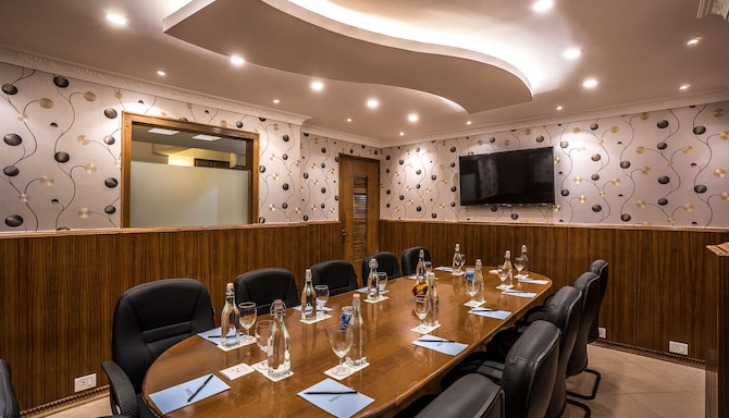 Conch Boardroom