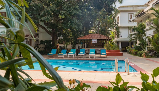 Radisson Hotel Goa Candolim - Swimming Pool