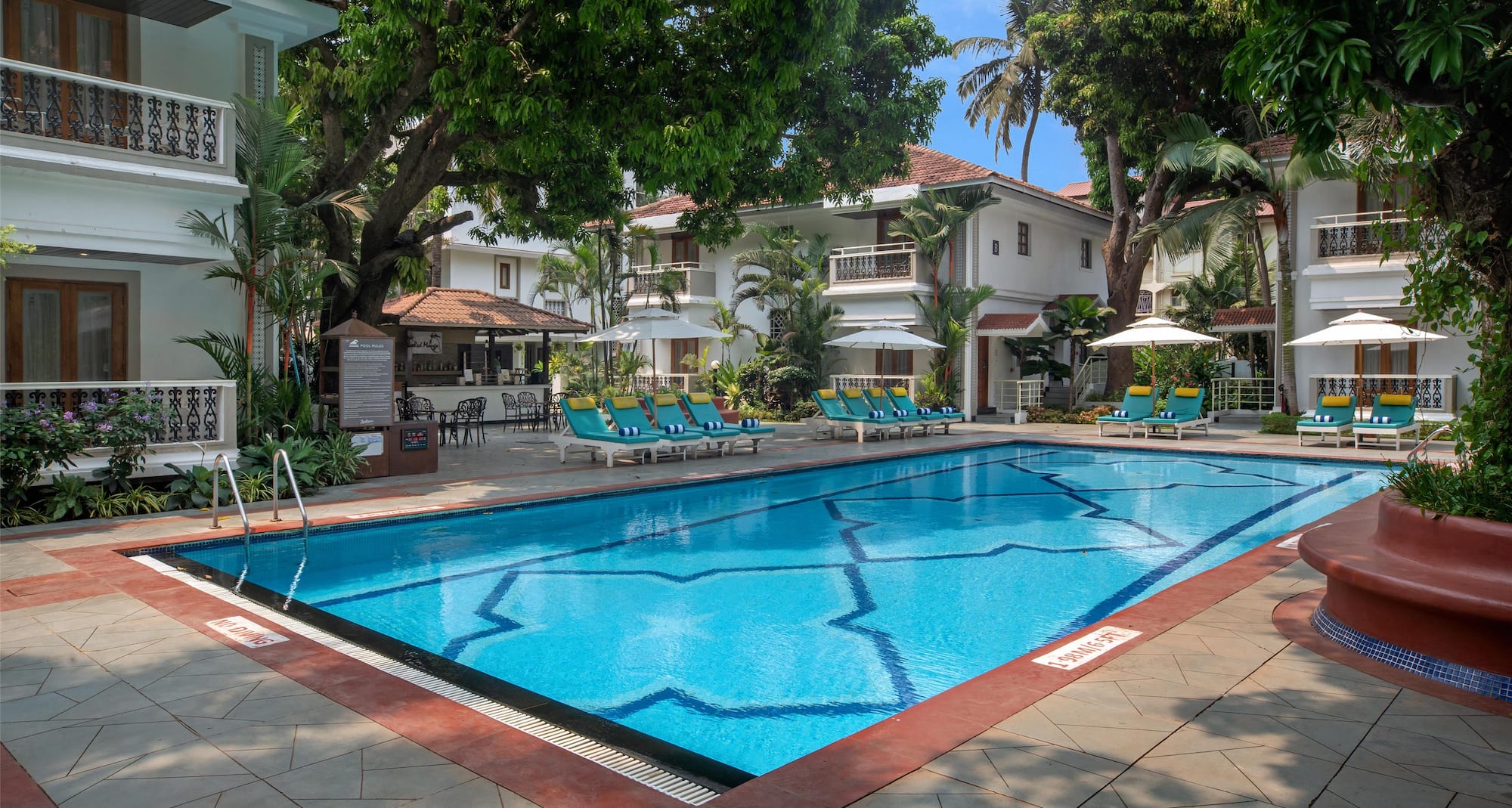 Radisson Hotel Goa Candolim - Swimming Pool