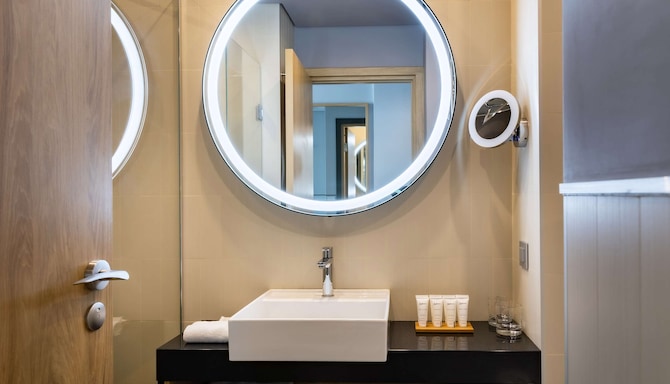 Radisson Hotel Gorizont Rostov-on-Don - Guest room bathroom