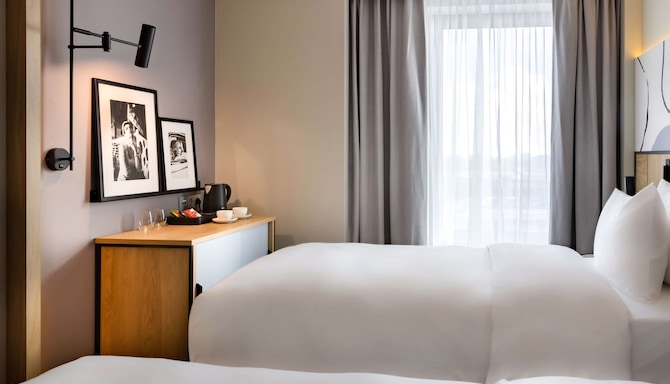 Radisson Hotel Gorizont Rostov-on-Don - Standard Room & Superior Room twin beds