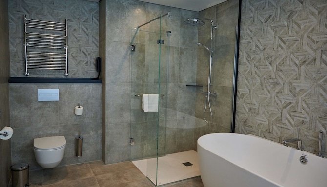 Radisson Hotel Gorizont Rostov-on-Don - Bathroom Junior suite