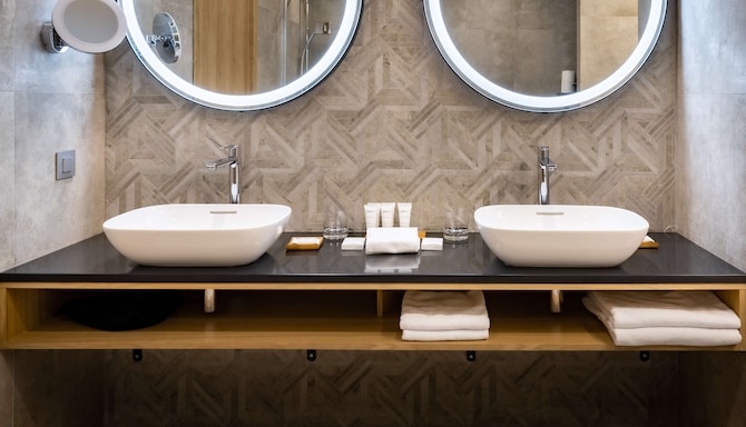 Radisson Hotel Gorizont Rostov - Suite bathroom