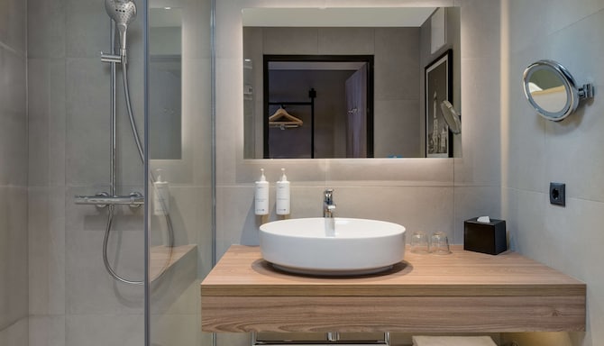 Radisson Hotel Graz - Guest Bath