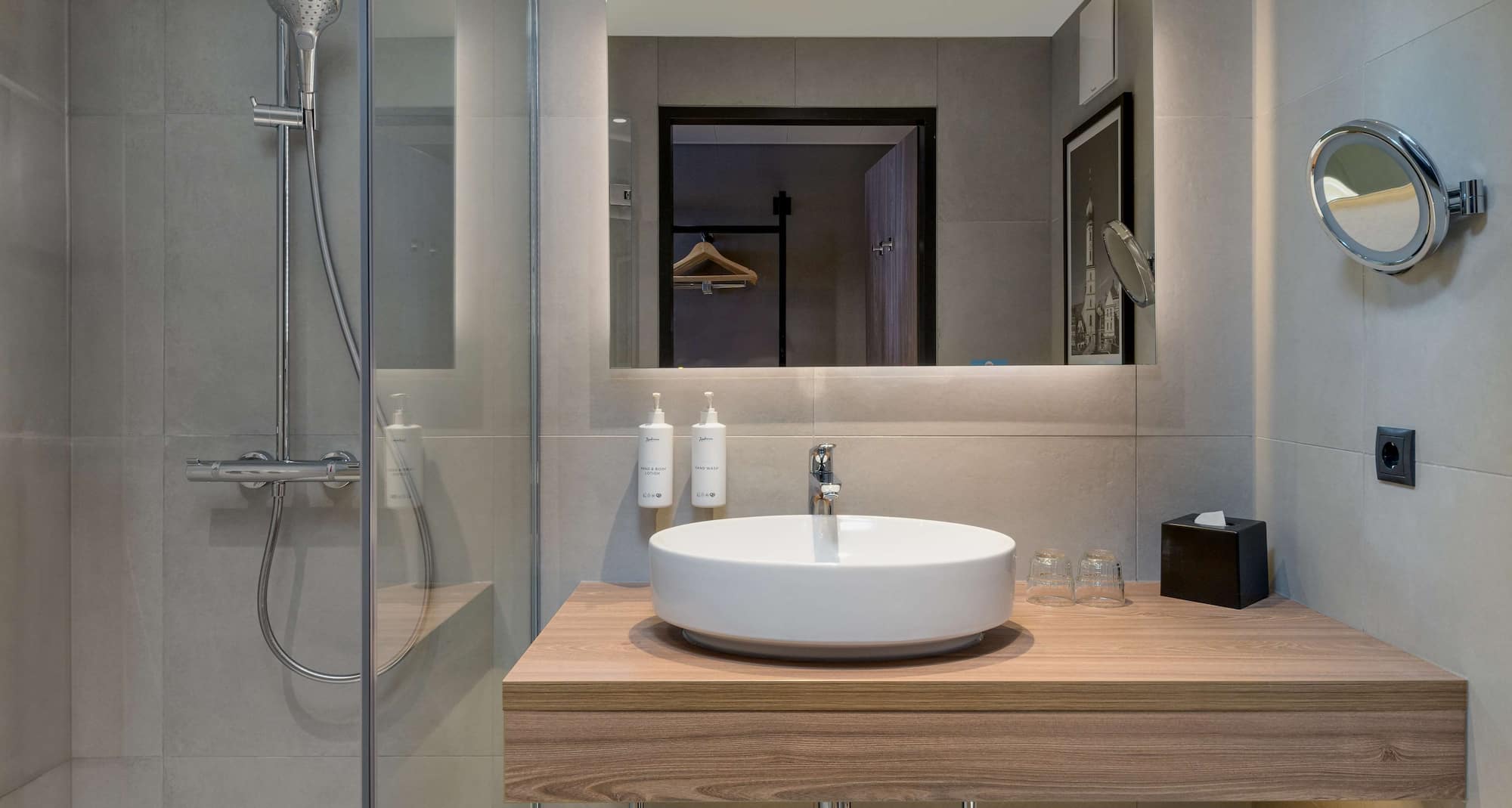 Radisson Hotel Graz - Bad im Gästezimmer