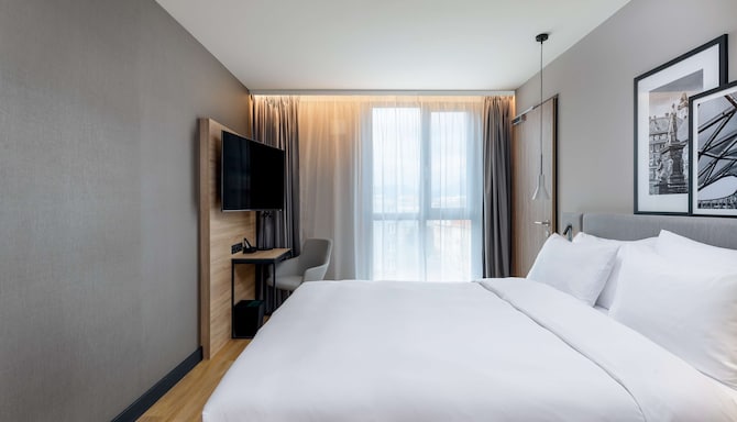 Radisson Hotel Graz - DSC