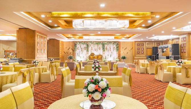 Radisson Hotel Gurugram Sohna Road City Center - Grand Ballroom